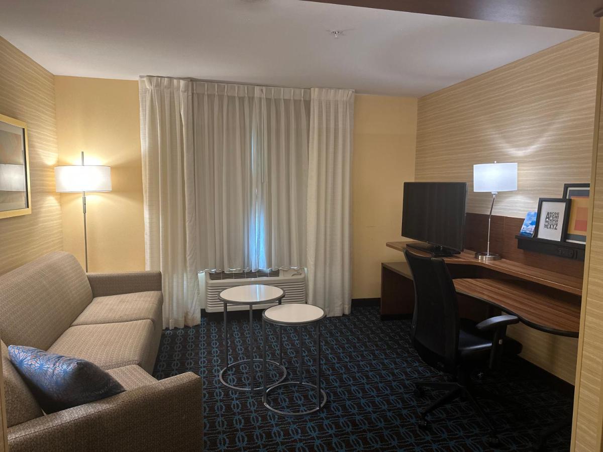 Fairfield Inn & Suites By Marriott Detroit Chesterfield Esterno foto