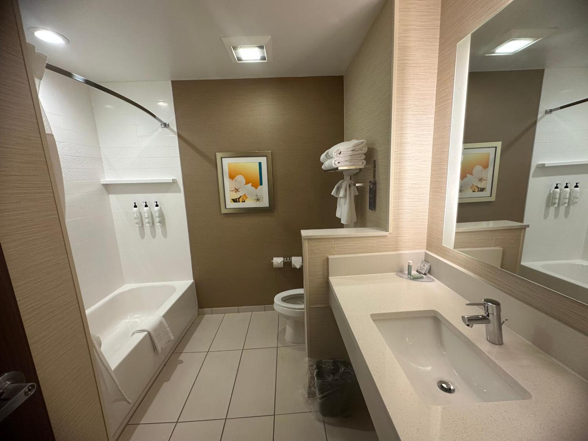 Fairfield Inn & Suites By Marriott Detroit Chesterfield Esterno foto