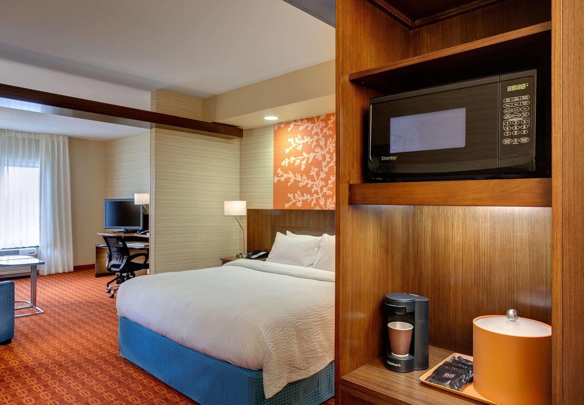 Fairfield Inn & Suites By Marriott Detroit Chesterfield Esterno foto